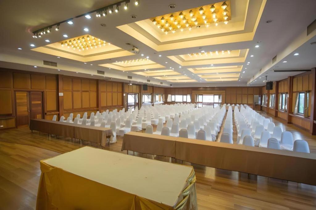 סוראט תאני 100 Islands Resort & Spa מראה חיצוני תמונה