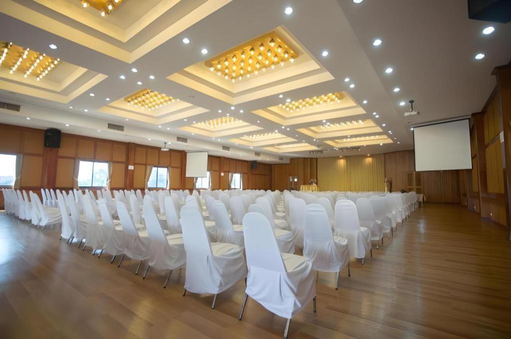 סוראט תאני 100 Islands Resort & Spa מראה חיצוני תמונה