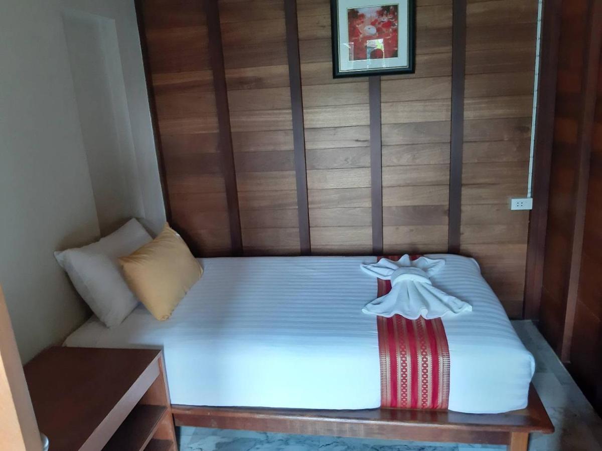 סוראט תאני 100 Islands Resort & Spa מראה חיצוני תמונה